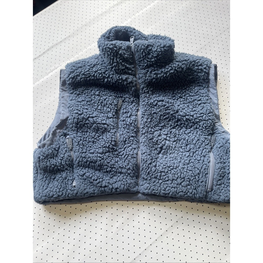 FP Movement Free People Highline Reversible Sherpa Vest Blue Size Medium - Picture 11 of 13